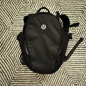 Lululemon Fast and Free 13L backpack